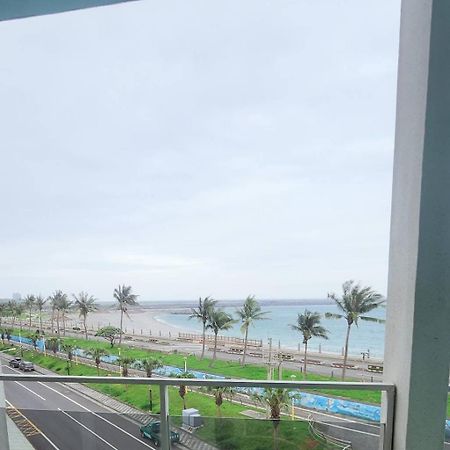 微藍海岸夜市電梯旅宿 Hualien City Luaran gambar